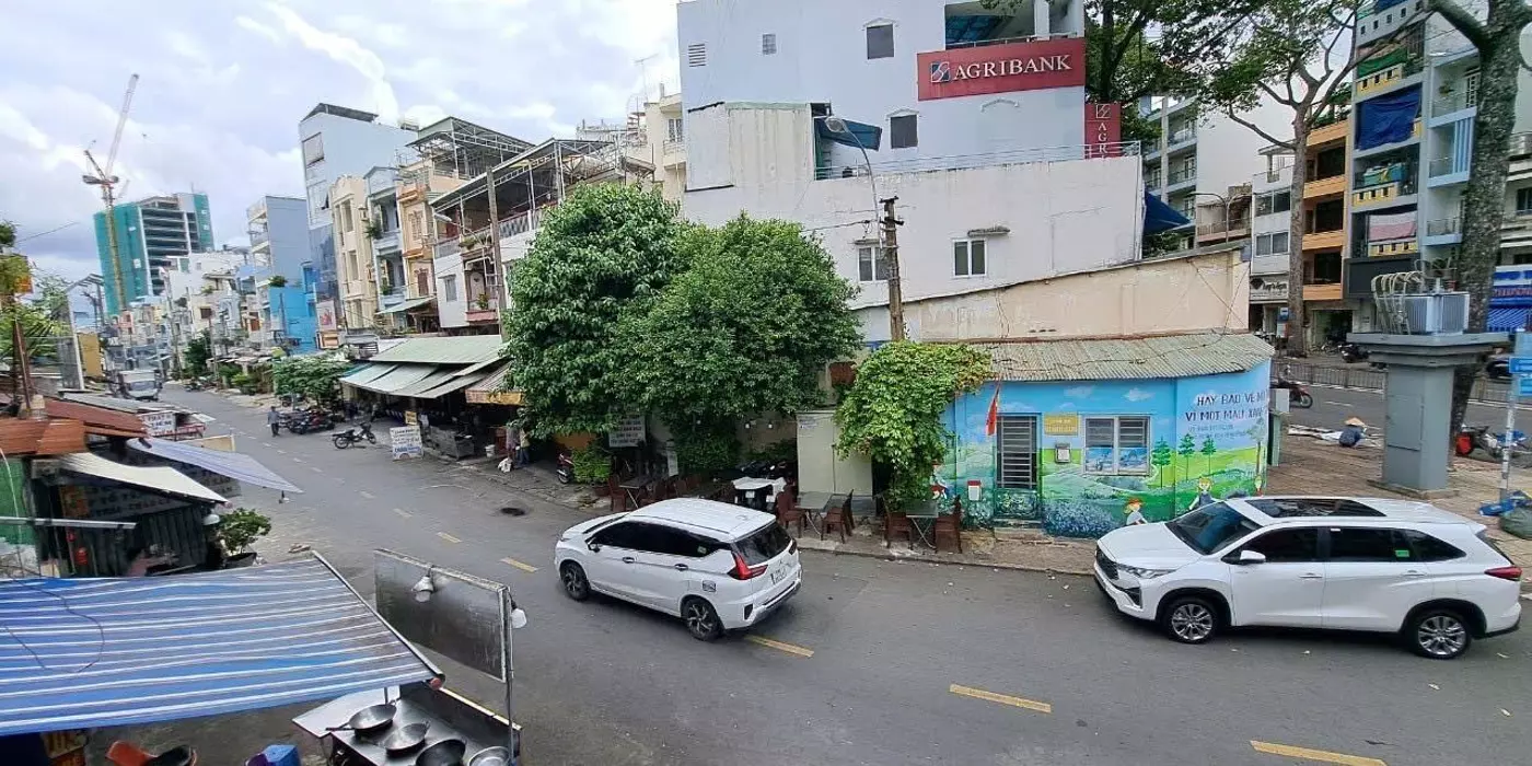 *** Bán Lô Góc 2 Mặt Tiền 3/2-Phan Xích Long Phố Ẩm Thực  Q11- ÔTÔ Vào Nhà  4X19-Sổ Nở Hậu