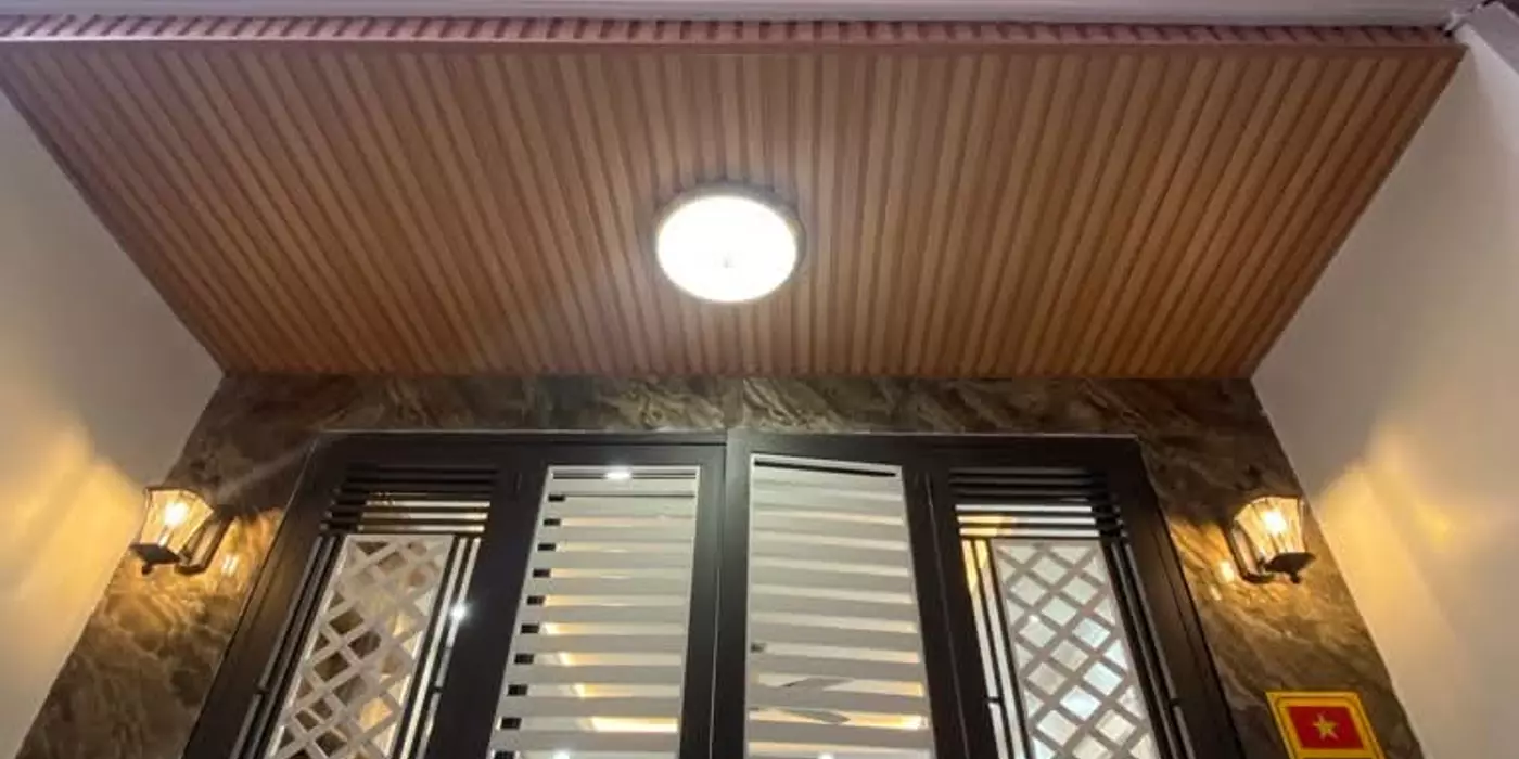 NHÀ PHỐ TRỊNH VĂN BÔ - 30M2 xây dựng 5 TẦNG -  giá bán 5.4 TỶ