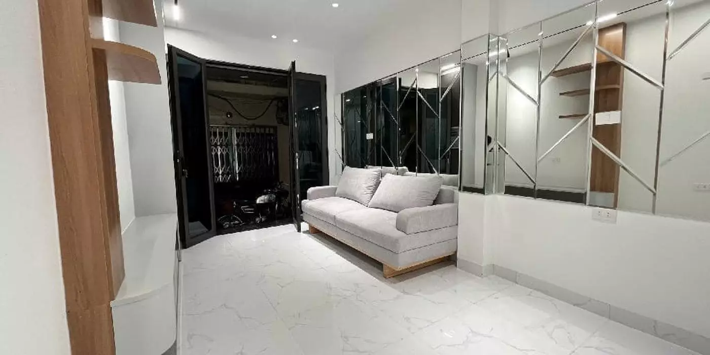 NHÀ 5 TẦNG GẦN PHỐ NGỌC HÀ, BA ĐÌNH - 28M2 x 3 PHÒNG NGỦ- FULL NỘI THẤT
