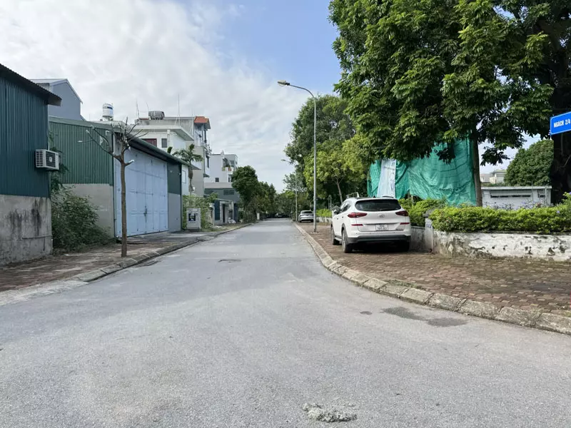 Chính chủ bán 123,5m2 đất KĐT 31ha Trâu Quỳ, Gia Lâm. Vị trí sạch sẽ, yên tĩnh, văn minh