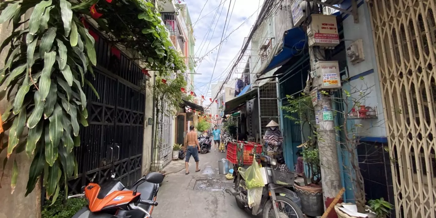 Nhà 3 tầng, 72,5m2, Dòng tiền 120triệu/năm, 102 Huỳnh Tấn Phát, Tân Thuận Tây, Quận