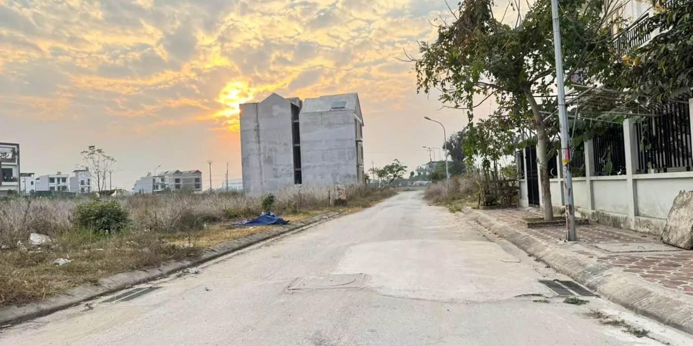 CƠ HỘI SỞ HỮU LÔ ĐẤT MẶT TIỀN RỘNG, VỊ TRÍ VÀNG TẠI KDT CHI ĐÔNG, MÊ LINH, HN.
