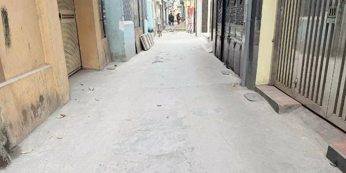 Bán gấp Nhà Cổ Nhuế, 66m2, 4T, Mt4,2 thoáng, ngõ thông, oto 11tỷ299