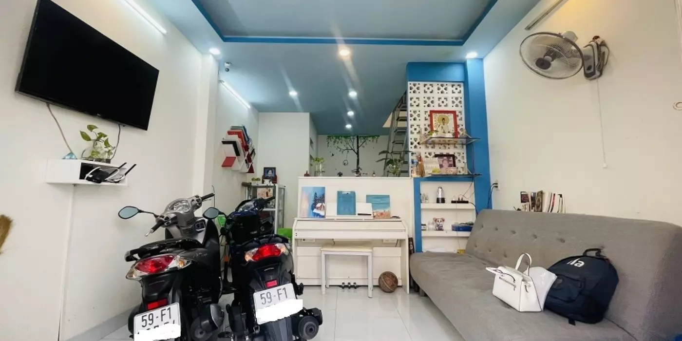 Bán nhà DT (4.1x8)m, Sát mặt tiền, Đường Phan Thị Hành, Quận Tân Phú
