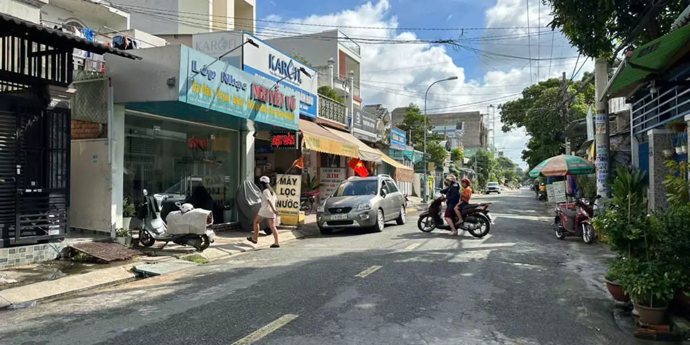 NHÀ 2 TẦNG (4x20) MẶT TIỀN NGAY CHỢ GIÃN DÂN, Q12 GIÁ NHỈNH 5 TỶ