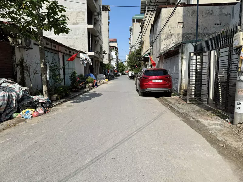 Chính chủ bán 100m2 nhà cấp 4 mặt phố Cửu Việt 1. Gần hai tòa Chung cư và Công Viên