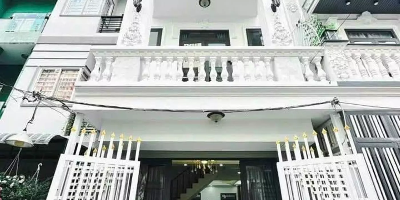 Nhà hẻm xe hơi Huỳnh Tấn Phát, 4 phòng, 5.8 tỷ, full nội thất