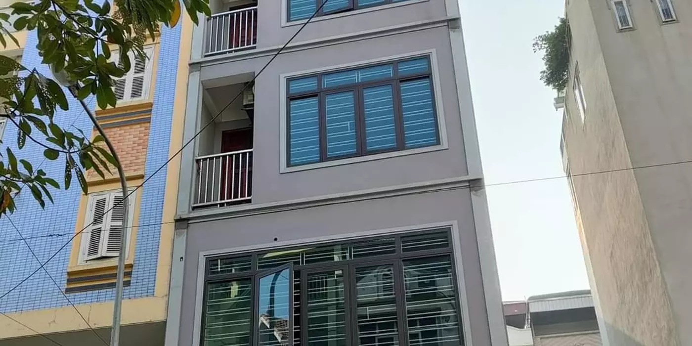 Bán nhà Phạm Văn Đồng  thang máy vù vù, gần phố, 30m ô tô, ở và kinh doanh 38m -6.8 tỷ