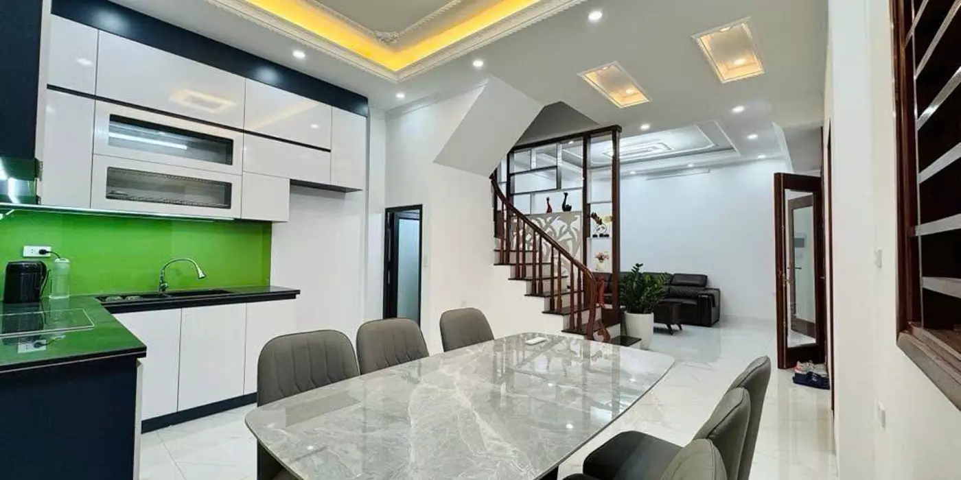 NHÀ CHÍNH CHỦ-TIỆN ÍCH XUNG QUOANH-tặng nội thất-tăng trưởng mạnh