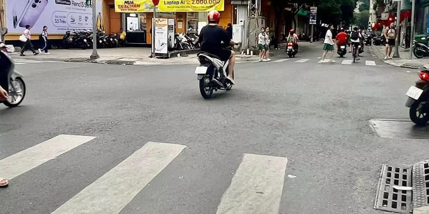 * VIP QUẬN 5_Mặt Tiền Triệu Quang Phục Ngay Nguyễn Trãi 4Tầng (4.2X20)Sổ Vuông,HCĐ, 22Tỷ