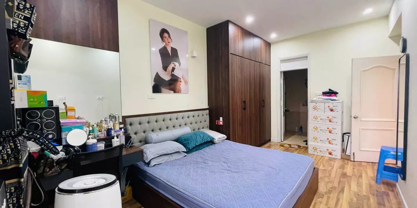 Chính chủ bán gấp CH chung cư lô góc, DT 147m2, 3PN, Hoàng Đạo Thúy, Cầu Giấy 9,0 tỷ.