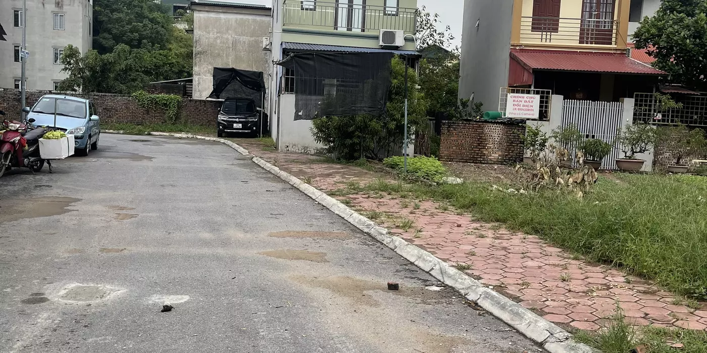 ĐẤT VỈA HÈ 12M KINH DOANH LONG BIÊN