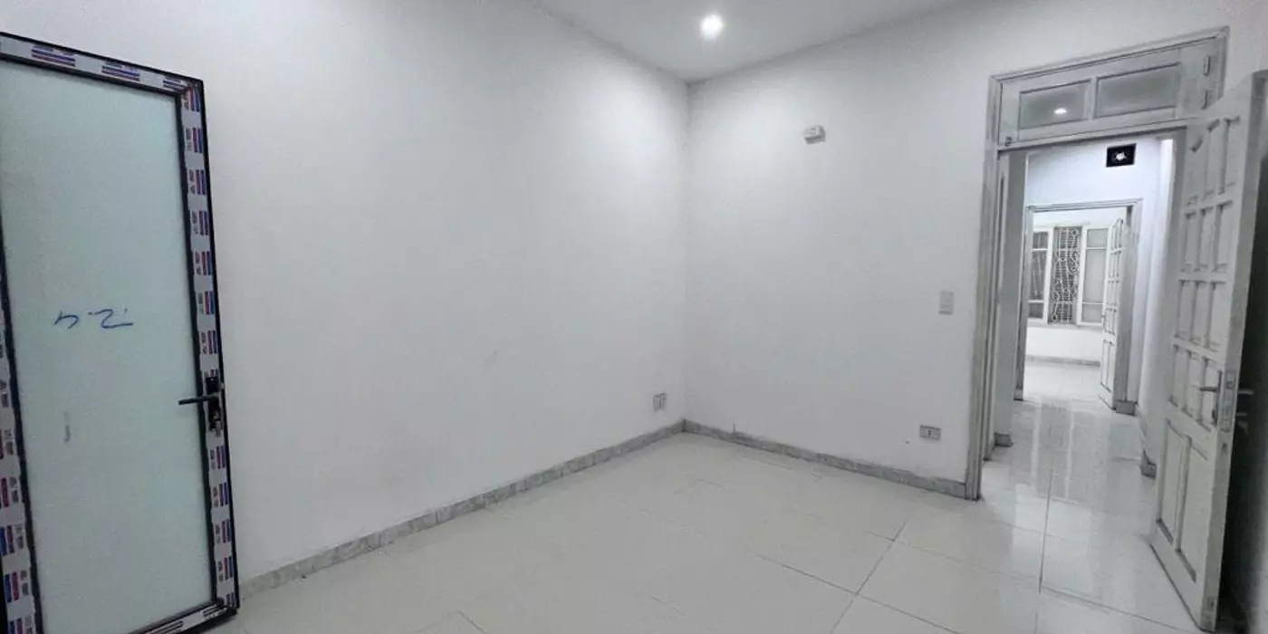 PHÂN LÔ Ô TÔ ĐỖ CỬA, 47/50M x 6T THANG MÁY, LẠC LONG QUÂN, GIÁ TỐT 11.48 TỶ