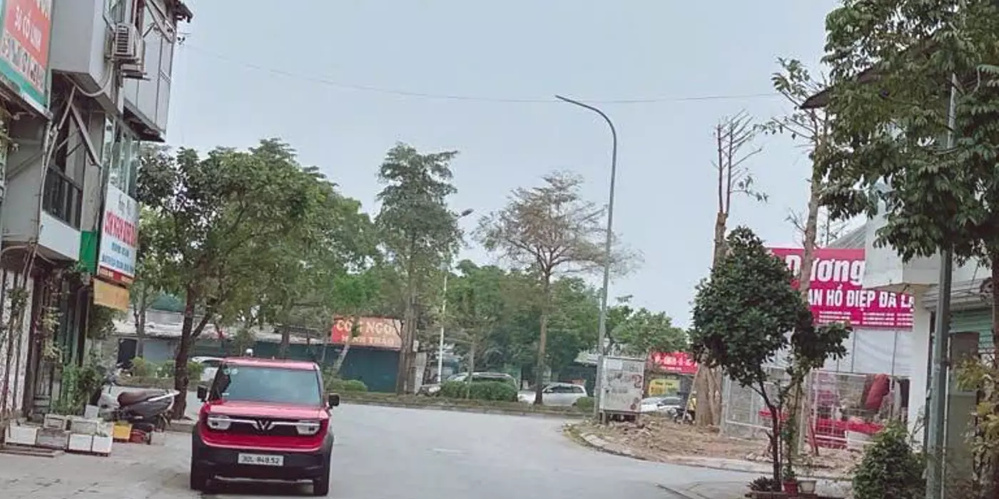 NHÀ DÂN XÂY - VỊ TRÍ ĐẸP - 20M RA ĐƯỜNG Ô TÔ TRÁNH - DIỆN TÍCH RỘNG - NHÀ NHƯ MỚI
