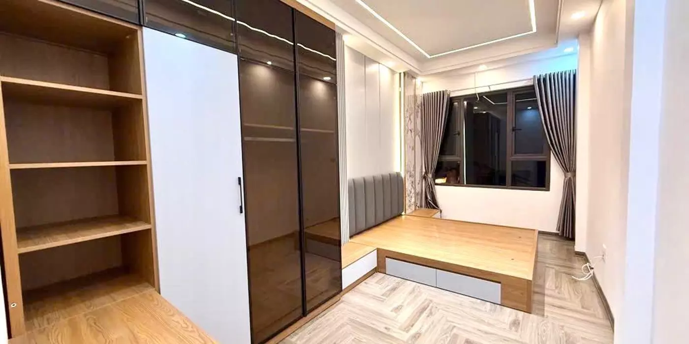 NHÀ MỚI FULL NỘI THẤT, 26/30M x 4T, NGÕ NÔNG RỘNG, THỊNH QUANG, ĐỐNG ĐA, 7.49 TỶ