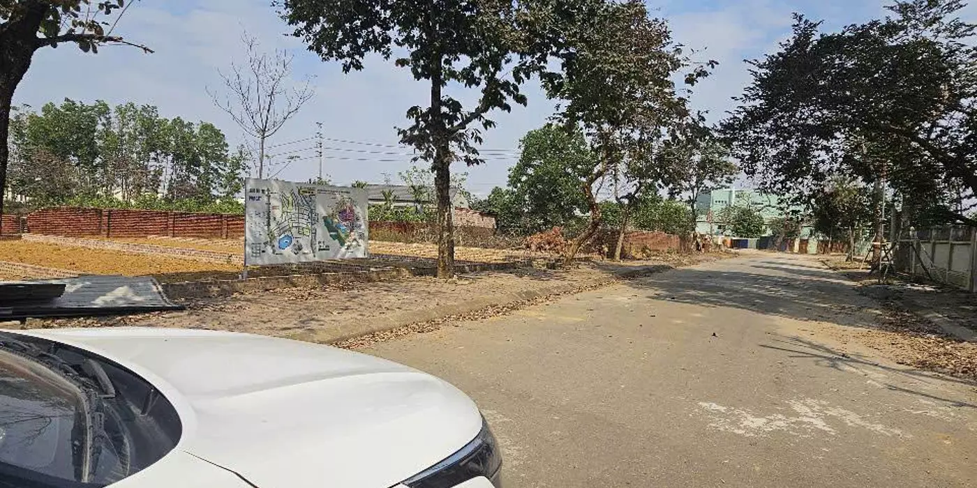 Bán đất TĐC lô góc VH rộng, đường to sát khu Đô Thị Phú Cát 196m giá rẻ nhỉnh 9 tỷ