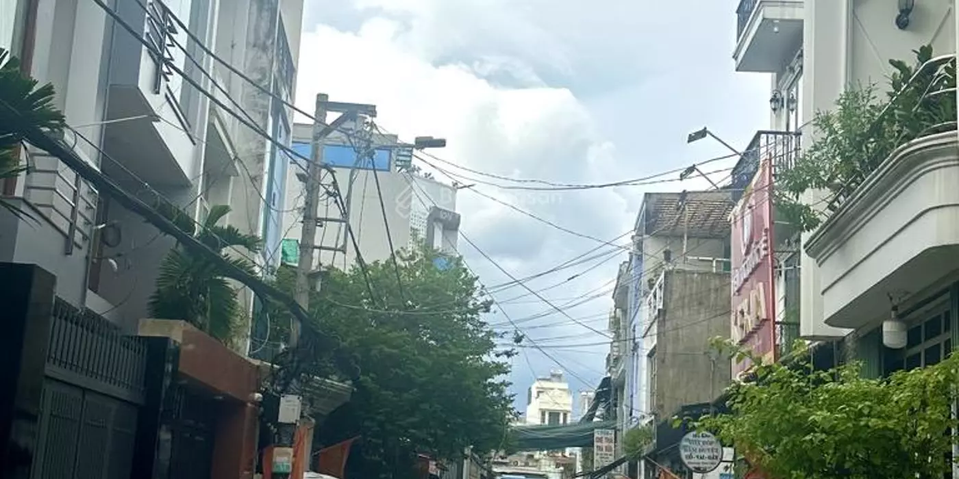 Nhà 3 tầng, Phước Long B, 70m2, ngang 5.3m, hẻm xe hơi, nhỉnhh 5 tỷ