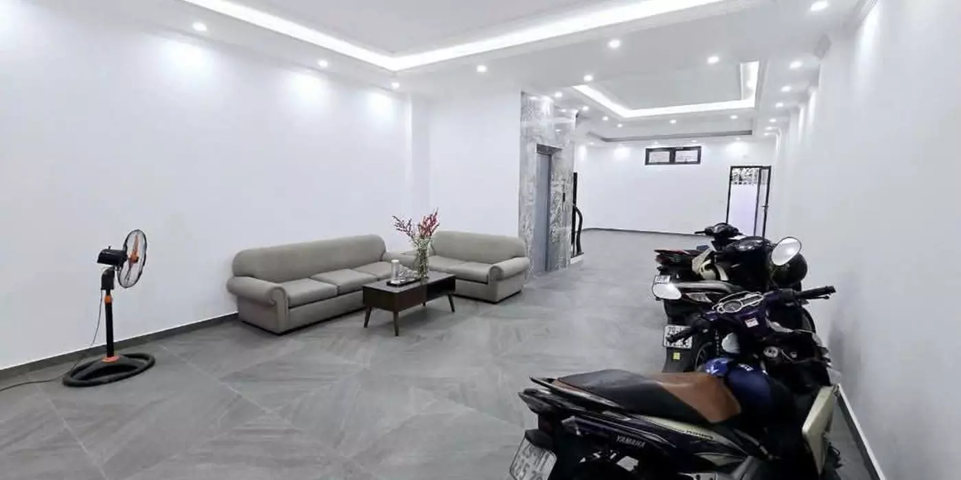 Phố Hoàng Ngân 63m2, 8T thang máy, MT4.7m mới đẹp long lanh ô tô kinh doanh ngon