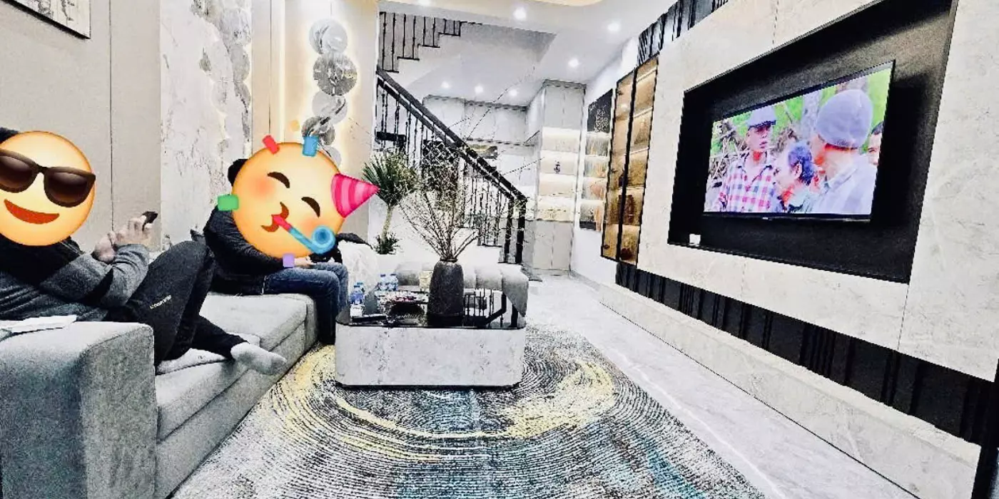 Bán gấp nhà Ngọc Lâm giảm 400tr nhà  38m², chỉ 6.3 tỷ – Ô tô đỗ gần, tiện ích đầy đủ