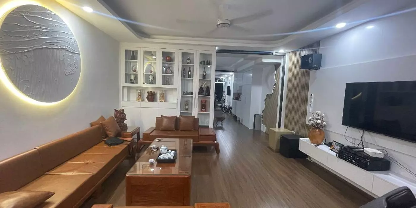 Mặt phố Tô Vĩnh Diện 106m2, 5T thang máy 2 thoáng kinh doanh sổ đẹp giá hợp lý