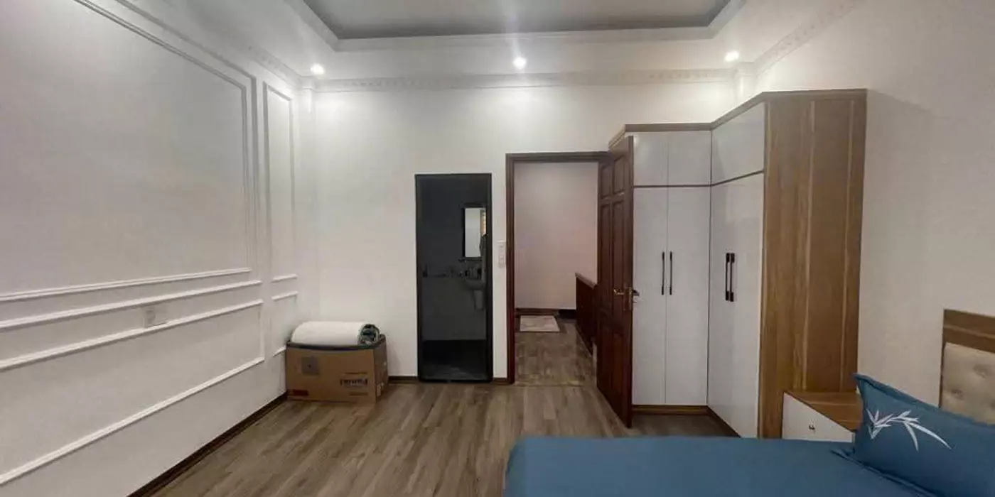 NHÀ MỚI ĐẸP THẠCH BÀN, 50M, MT 4,5M, SÁT Ô TÔ TRÁNH -THANG MÁY - NHỈNH 7 TỶ