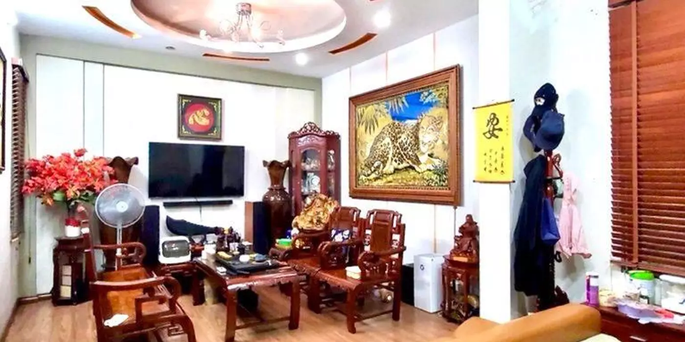 NHÀ DÂN XÂY 42M x 5T, VỊ TRÍ ĐẸP, GẦN PHỐ, PHÁO ĐÀI LÁNG, ĐỐNG ĐA, 11.35 TỶ