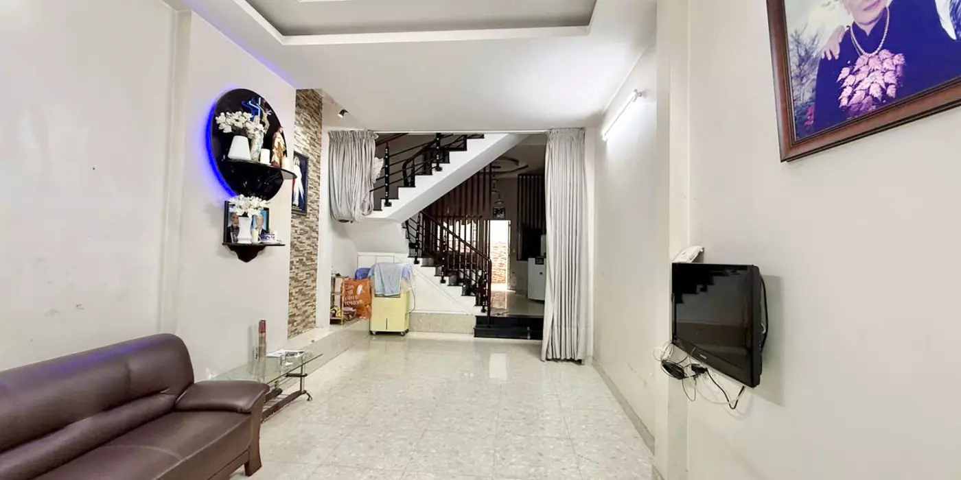 BÁN NHÀ , HẺM XE HƠI , 3 TẦNG 75M2, LẠC LONG QUÂN, TÂN BÌNH - GIÁ 8.4 TỶ - SỔ ĐỎ CHÍNH CHỦ