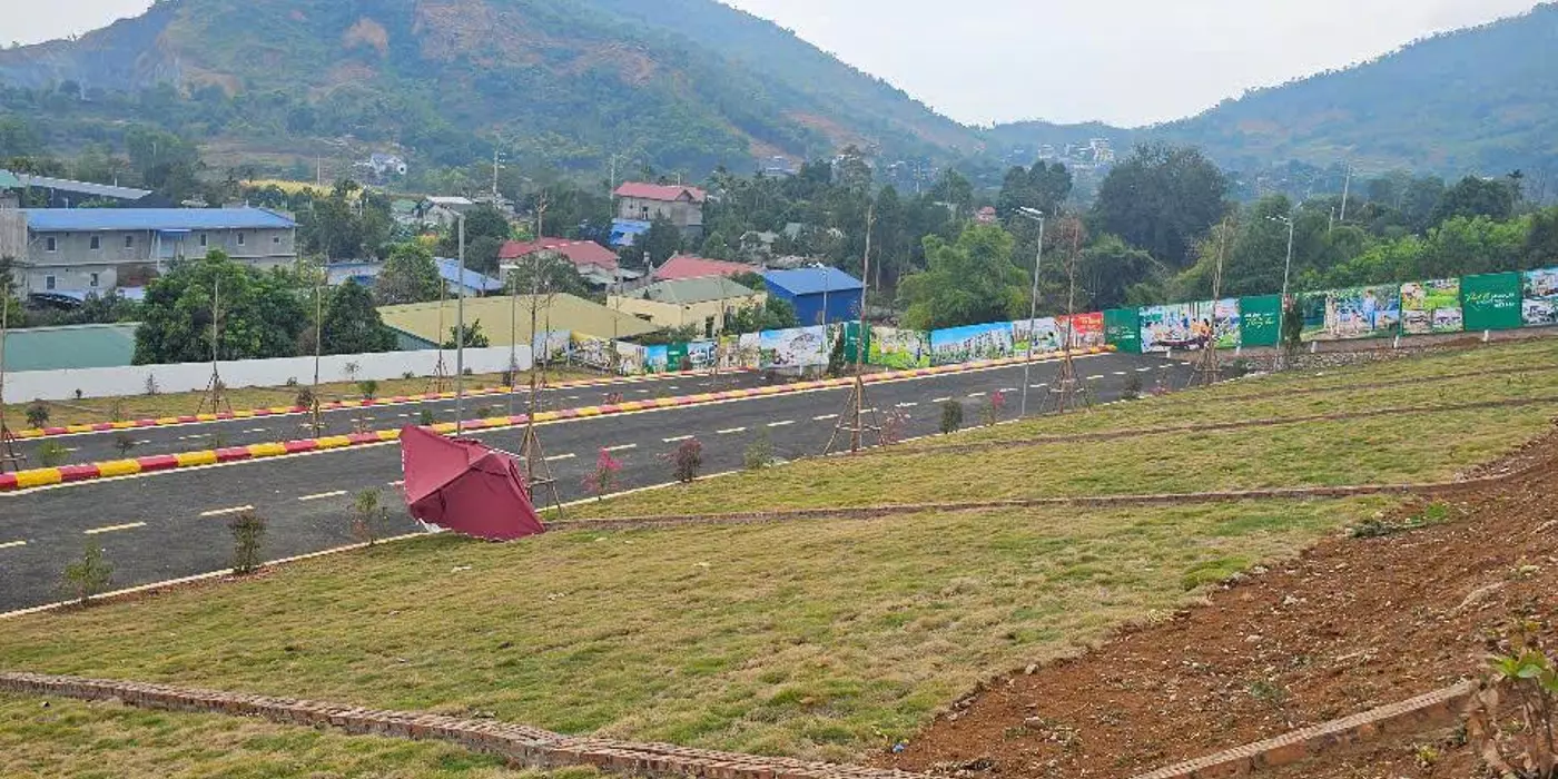 Bán đất sinh thái nghỉ dưỡng Phú Mãn thế đất thoải bậc thang lôgóc 2 MT hơn 3tỷ