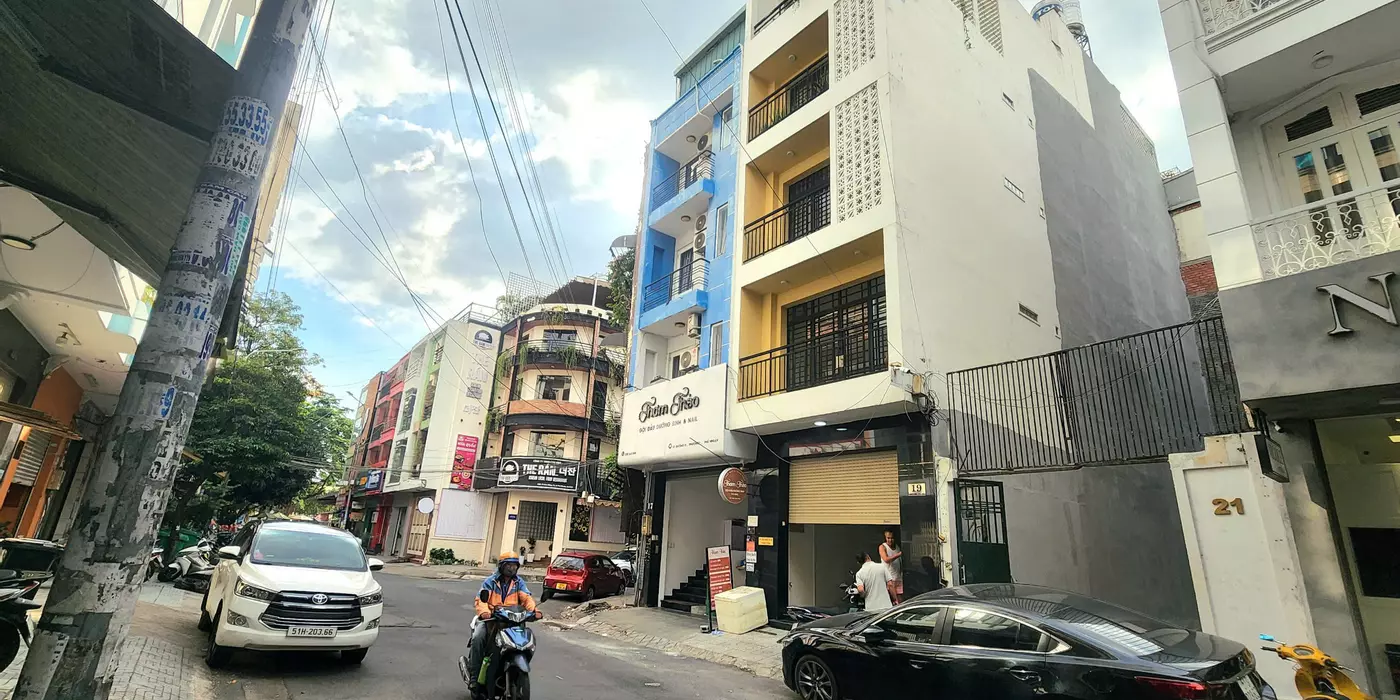 Bán lô đất trống, vị trí siêu đẹp- Khu Vip Phan Xích Long