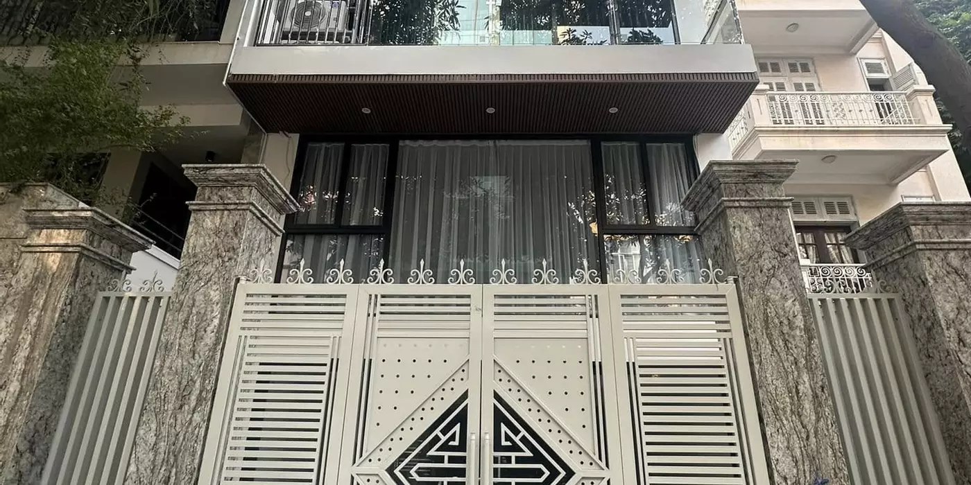 Phố Đỗ Quang 130m2, 6T thang máy, MT7m có 2 thoáng vĩnh viễn khu VIP Trung Hòa
