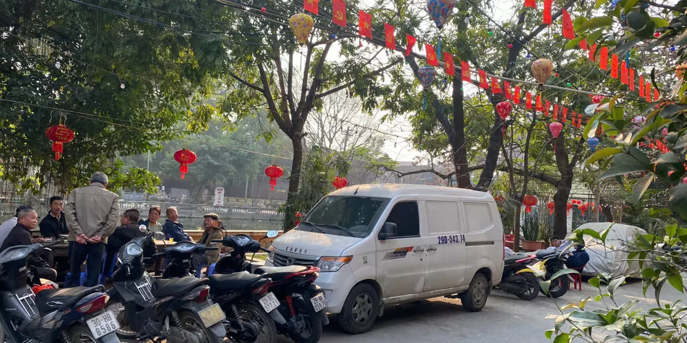 Bán nhà LÔ GÓC 46m giá ~ 5 tỷ- MỚI KÍNH KOONG - 5 tầng - NGÕ THÔNG Ô TÔ KINH DOANH tại La Phù