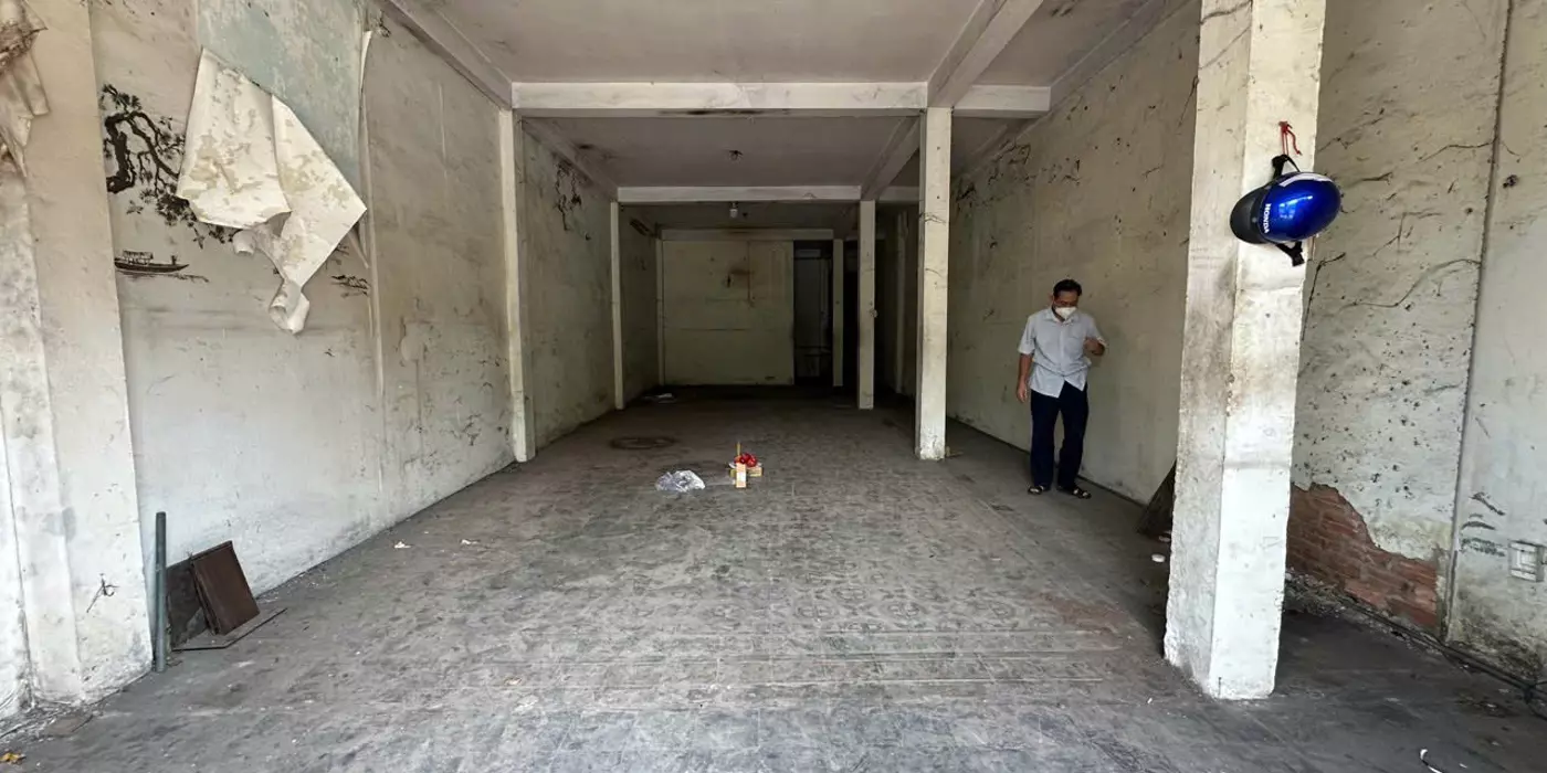 Cho thuê nhà mặt tiền Cộng Hòa, P.4, Tân Bình (Gần Ngã Tư Bảy Hiền)•	Diện tích: 5.3 x 17m. Giá 30