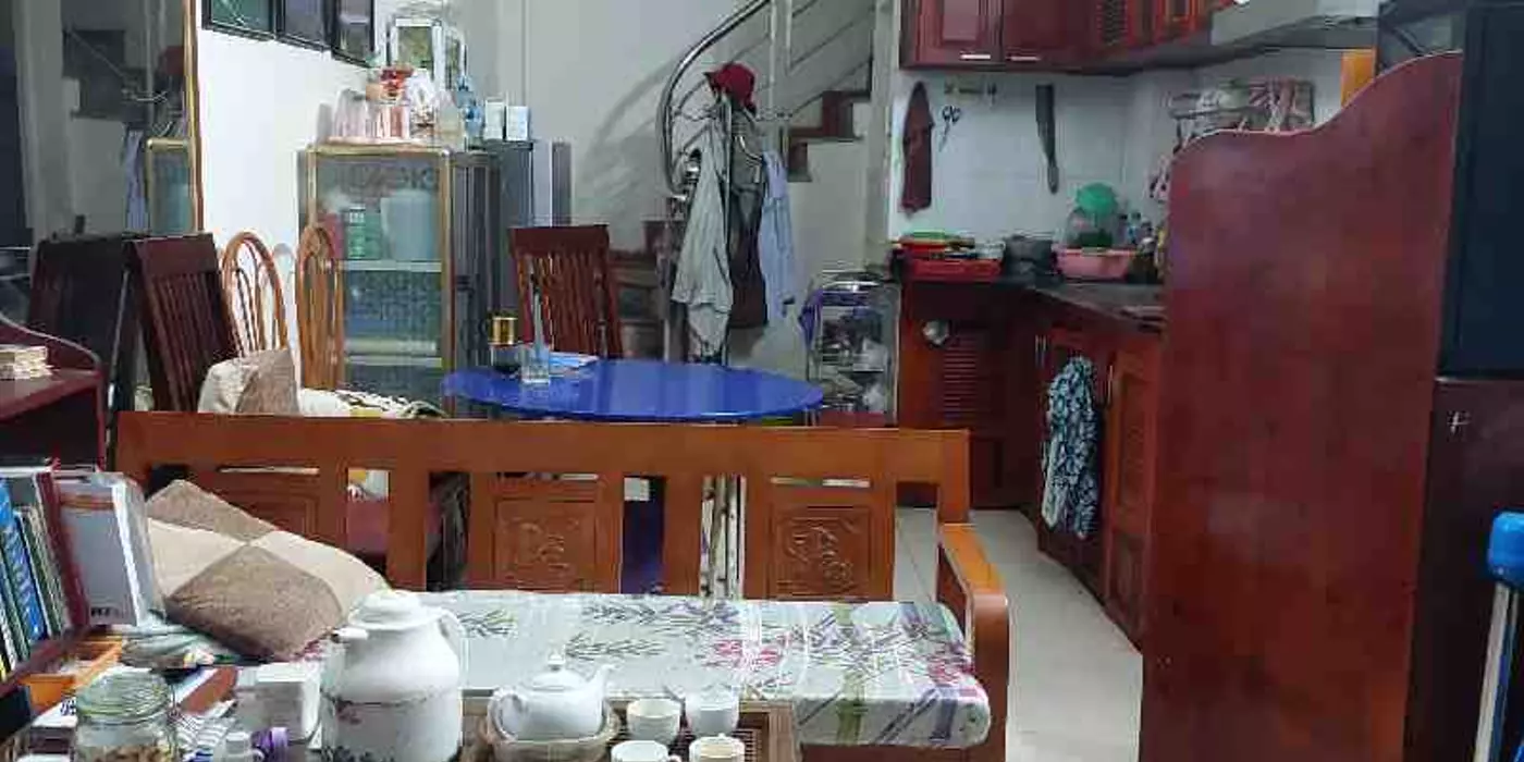 Ngọc Khánh, Ba Đình, DT 34 m2, MT 4 m, 4 tầng, giá chỉ 7.5 tỷ