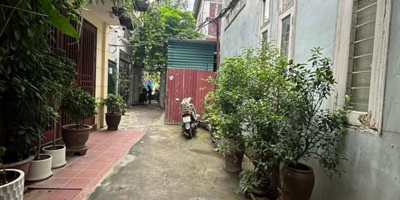 Nhà cán bộ, khu VIP Đội Cấn, 38m², lô góc thoáng sáng, giá hơn 8 tỷ
!