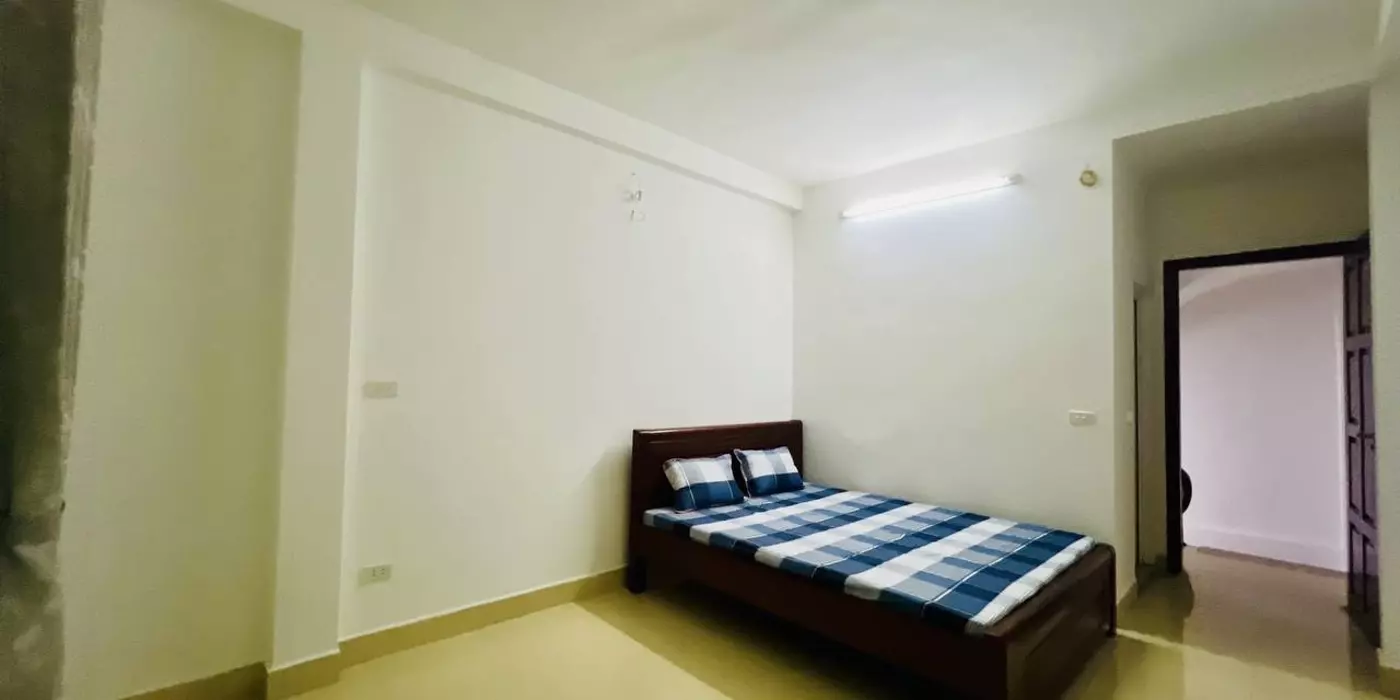 Bán nhà Lĩnh Nam giá 5.25 tỷ, diện tích 33m2, 5 tầng, mặt tiền 3.7m