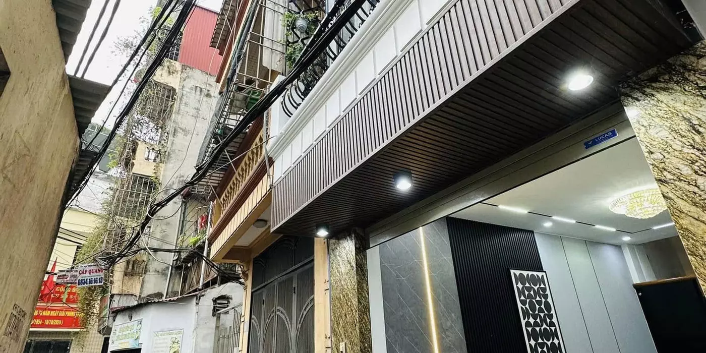 Bán nhà riêng tại Ngõ 77 Bùi Xương Trạch, 5 Tầng, 7,5 tỷ, 34m2, 5PN, 5WC, giá siêu hời!