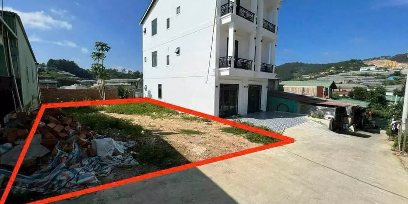 Cần Bán lô đất hẻm 2 ô tô tránh nhau 
Đường nguyễn đình quân -P5 -Đà Lạt