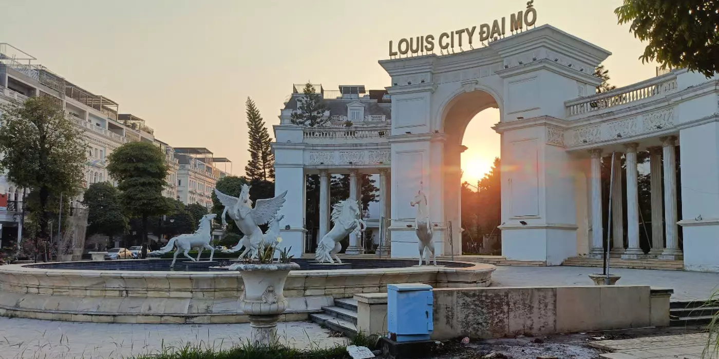 Bán gấp Biệt thự SL Louis City Đại Mỗ- Lê Quang Đạo KD- 210m2- 5 tầng, giá 57 tỷ