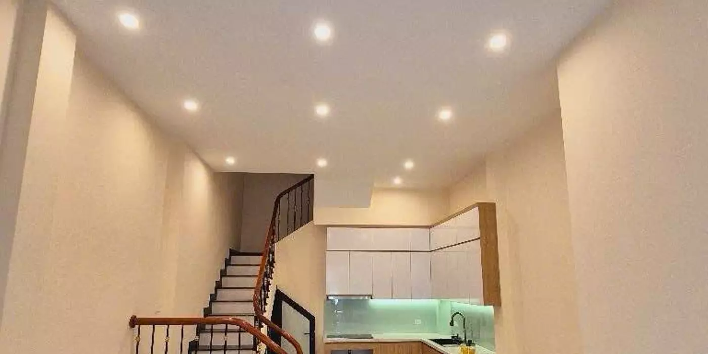 Bán nhà phố Đội Cấn, 35m², 5 tầng, chỉ 6.5 tỷ!