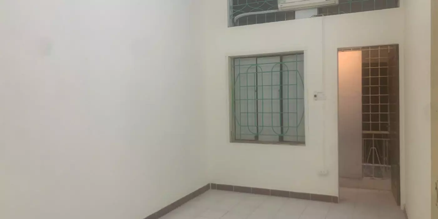 Bán gấp nhà Phân lô ngõ ô tô 90 Nguyễn Tuân: DT 24m2 , 4 tầng, MT 3,2m. Giá 5,2 tỷ.