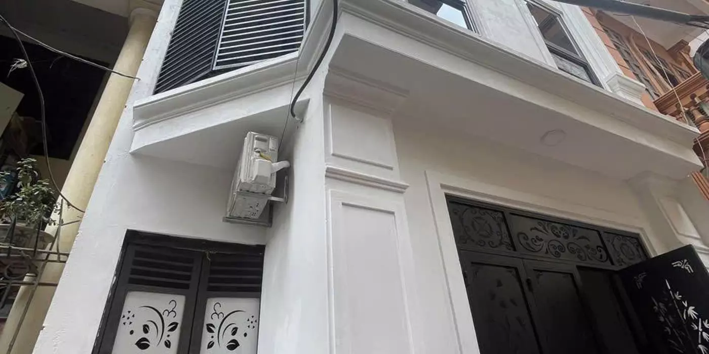 NHÀ ĐỘI CẤN SIÊU ĐẸP,THANG MÁY, Ô TÔ NHỎ, 18 PHÒNG KK FULL NỘI THẤT 79M2-MT4,8M CHỈ HƠN 20 TỶ