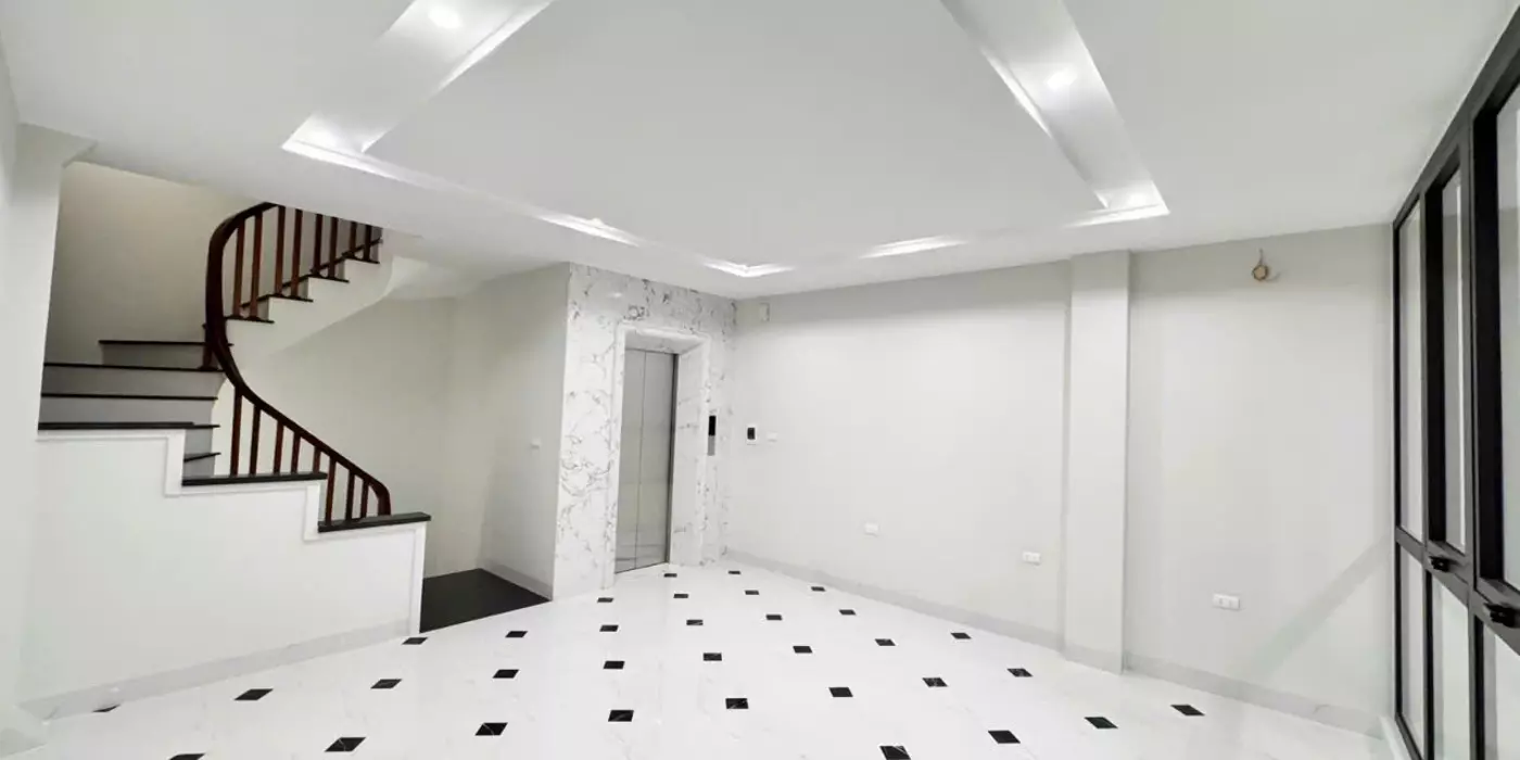 BÁN NHÀ PHÂN LÔ VỈA HÈ TRỊNH ĐÌNH CỬU- HOÀNG MAI, 7 TẦNG, THANG MÁY, GIÁ 19,9TỶ.