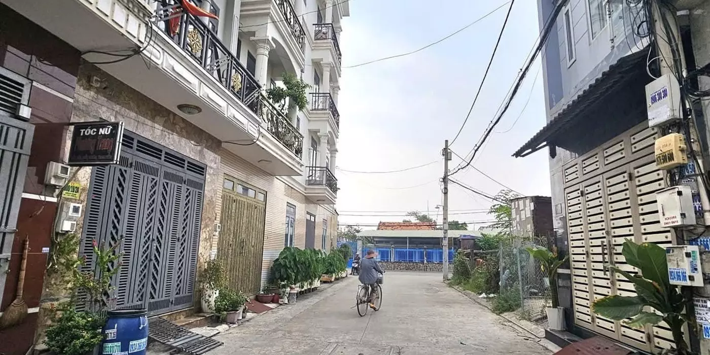 🔥🔥NHÀ MỘT ĐỜI CHỦ GẤP BÁN - NGANG 6M - 3 TẦNG - SÁT BÊN BÙI VĂN NGỮ - HIỆP THÀNH - QUẬN 12 -