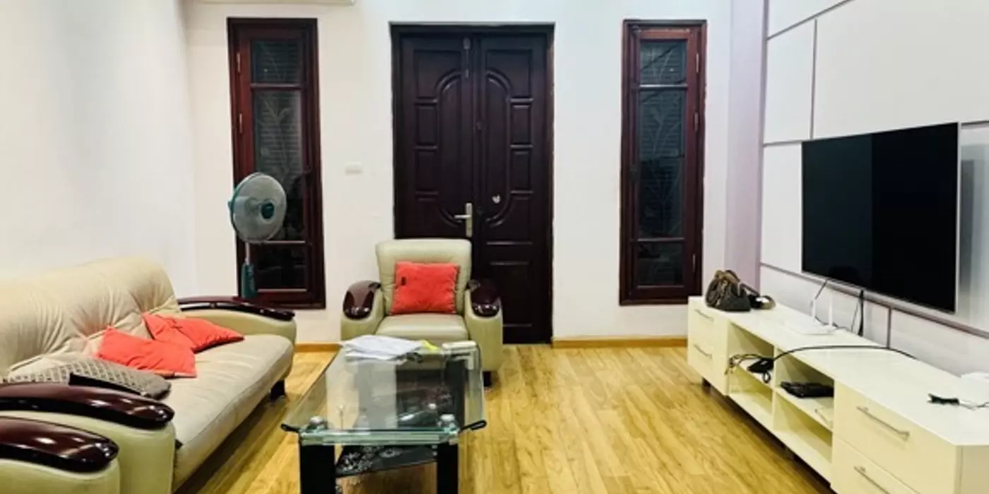 Bán nhà Nguyễn Chí Thanh, ô tô đỗ cửa, 5 tầng, MT 4.5m, 63 m2, giá chỉ 16.9 tỷ
