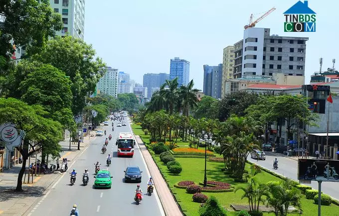 Hiếm! Nguyễn Chí Thanh, Đống Đa, ô tô tránh, 48 m2, MT4m, 4 tầng, giá chỉ 17.5 tỷ