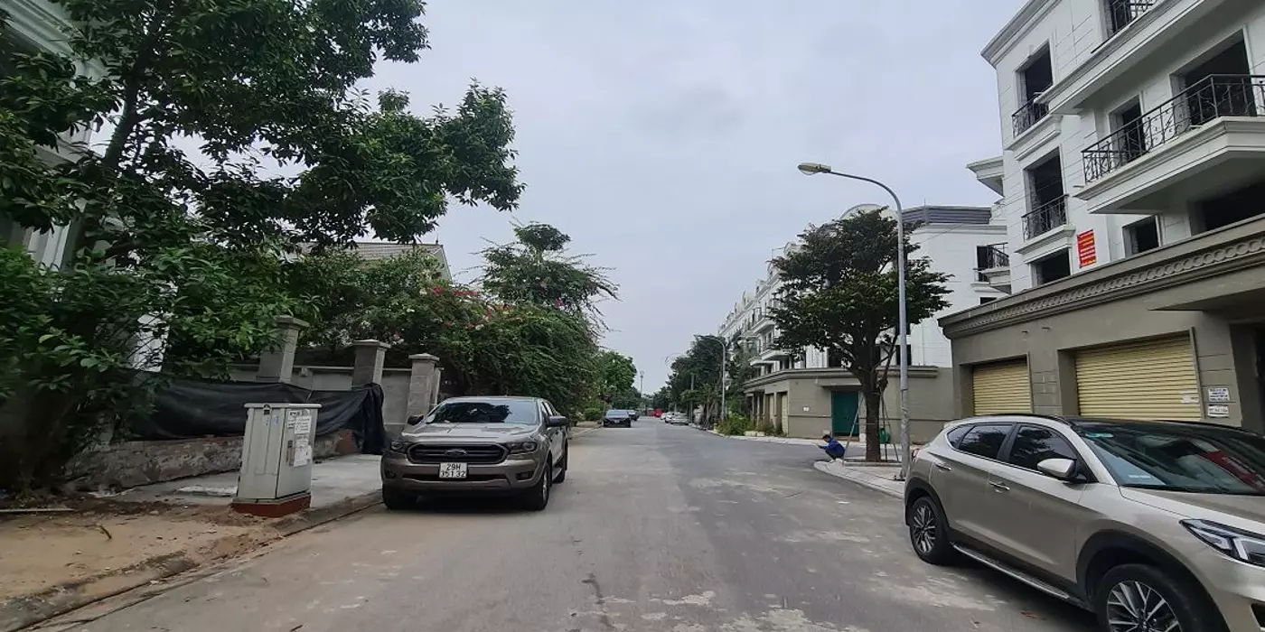 Đáo hạn vốn kinh doanh nên BÁN GẤP căn biệt thự đơn lập tại Đa Tốn, Gia Lâm. 200m2. Lh 0989894845