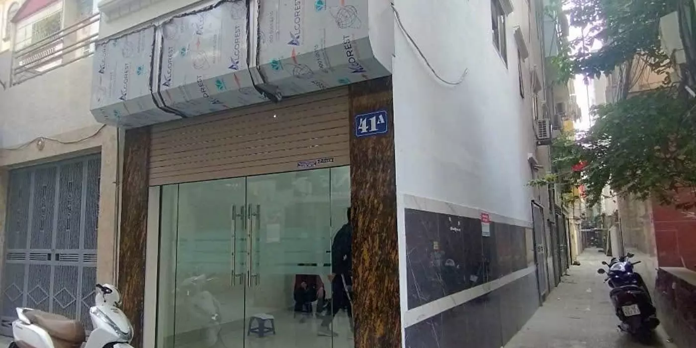 Bán nhà Vương Thừa Vũ giá 13 tỷ, diện tích 48m2, 5 tầng, mặt tiền 3.5m