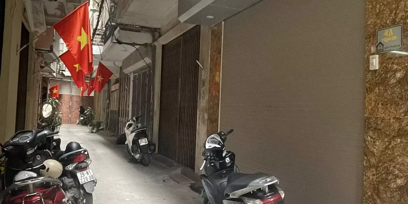 Bán nhà riêng giá siêu hời tại Nguyễn Phúc Lai, Đống Đa, Hà Nội, ngõ oto vào nhà 5 tầng 5 ngủ 16