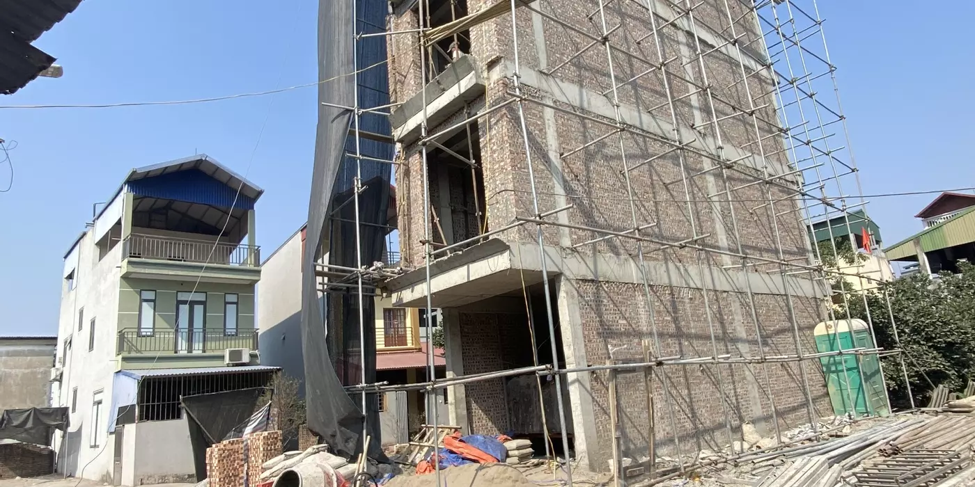 NHÀ MỚI 6 TẦNG THANG MÁY – PHÂN LÔ VẢ HÈ Ô TÔ TRÁNH ĐỖ LONG BIÊN NHỈNH 7 ĐỒNG