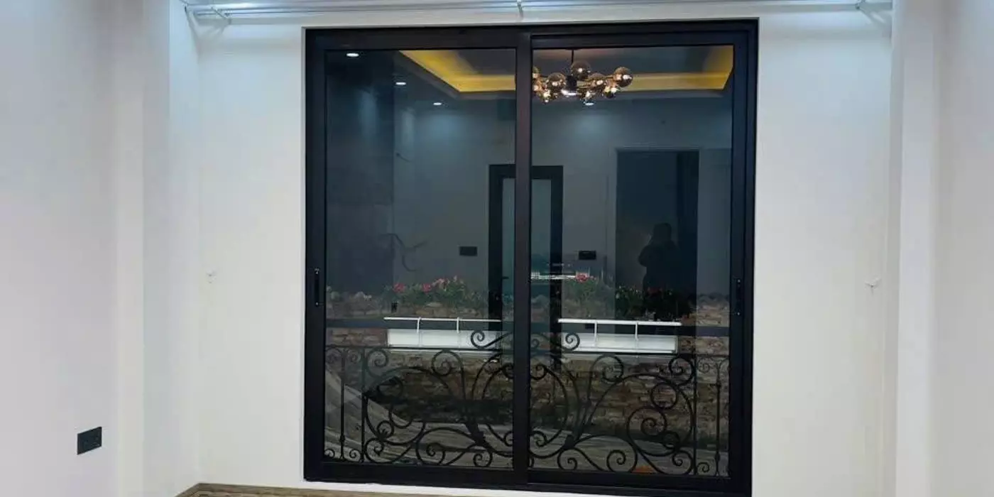 Bán nhà Thanh Lân giá 5.7 tỷ, diện tích 30m2, 5 tầng, mặt tiền 5m